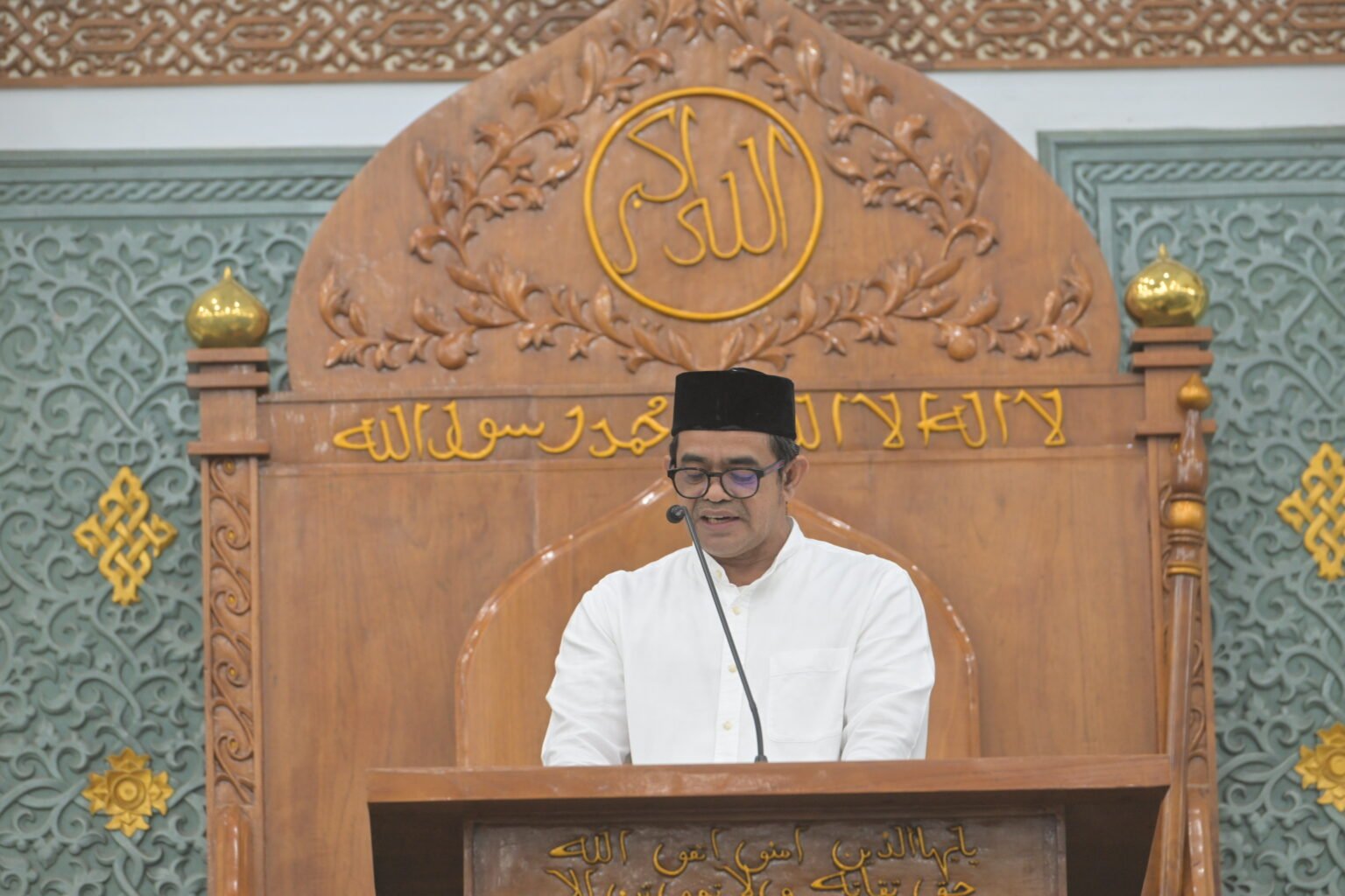 Plt. Sekda Aceh Hadiri Peringatan Maulid Nabi di Masjid Raya Baiturrahman