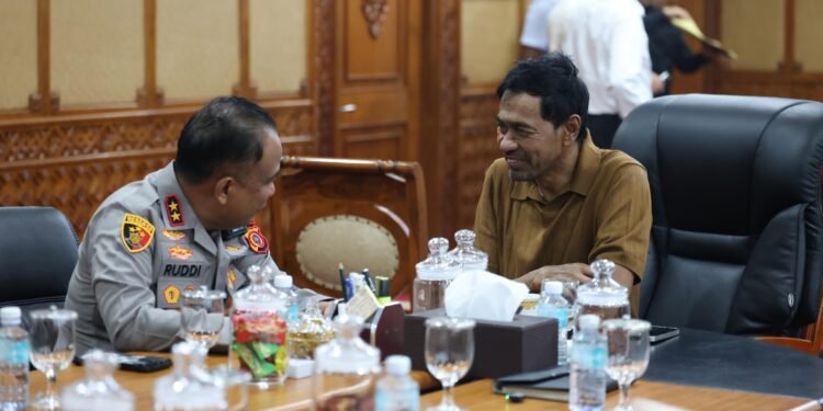 Gubernur Mualem Bersama Kapolda dan Ketua DPRA Bahas Mitigasi Bencana