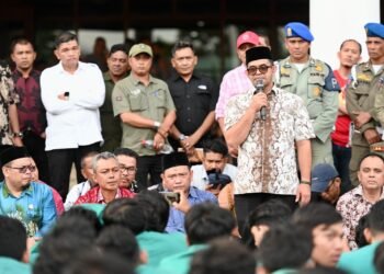 Terima Demo Mahasiswa USK, Plt Sekda Aceh: Kami Tidak Eksklusif, Komunikasi Terbuka Setiap Saat