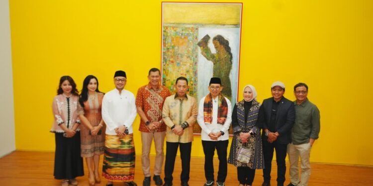 Kapolri Hadiri Pembukaan Pameran Nasirun “Bersimpuh di Kaki Para Guru” di Galeri Nasional Indonesia