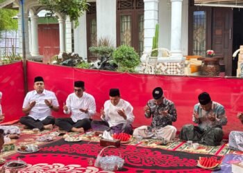 WAGUB ACEH DEK FADH SILATURAHMI KE RUMAH DUKA IBUNDA TGK. MUHARUDDIN DI ACEH UTARA