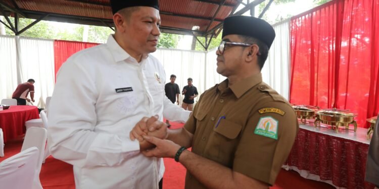 Plt Sekda Aceh Hadiri Peringatan Maulid Nabi di Dayah Darul Musthafa