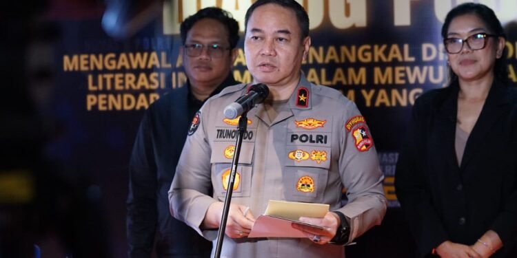Kawal Aspirasi, Tangkal Disinformasi, Polri Dorong Ruang Demokrasi Tetap Aman melalui Dialog Publik