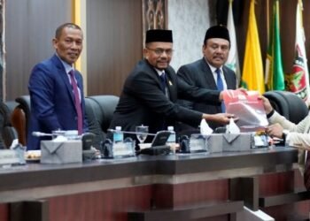 DPRA Gelar Paripurna Penyampaian Pendapat Banggar atas Raqan Pertanggungjawaban APBA 2025