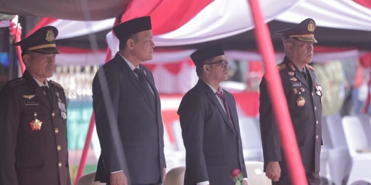 ‎Plt. Sekda Aceh Hadiri Upacara HUT ke-81 TNI di Banda Aceh