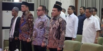 WAGUB ACEH DEK FADH HADIRI PEUSIJEUK DAN TASYAKURAN UNTUK TIGA PEJABAT ASAL ACEH