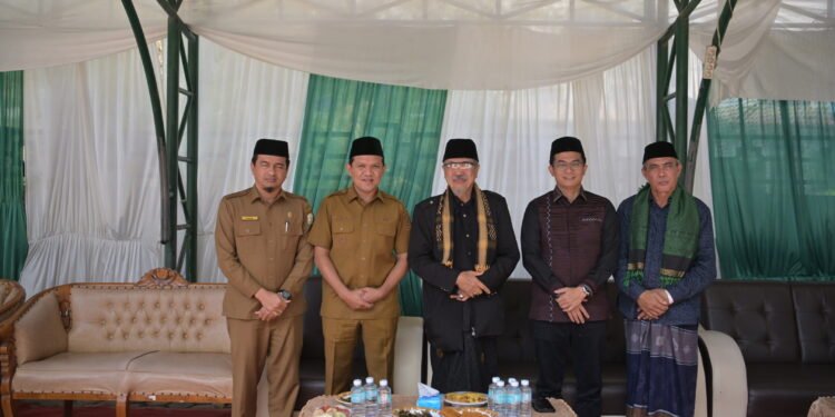 Fadh Hadiri Peringatan Maulid di Dayah Terpadu Inshafuddin