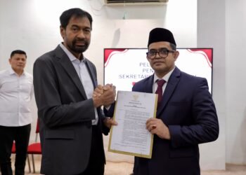Mualem Lantik Taufik sebagai Pejabat Sekda Aceh di Medan