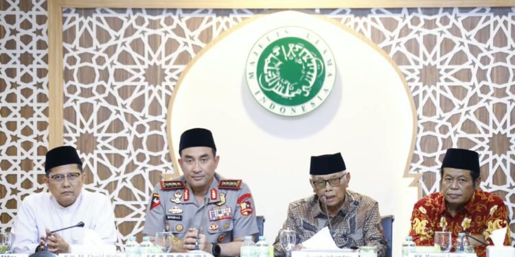 Kapolri Silaturahmi dengan Pimpinan MUI, Perkuat Sinergi Jaga Keamanan dan Kerukunan